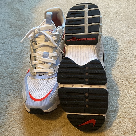 Nike Zoom Air Fire sneakers. White Royal Tint. Size 10 women’s. - Picture 5 of 7